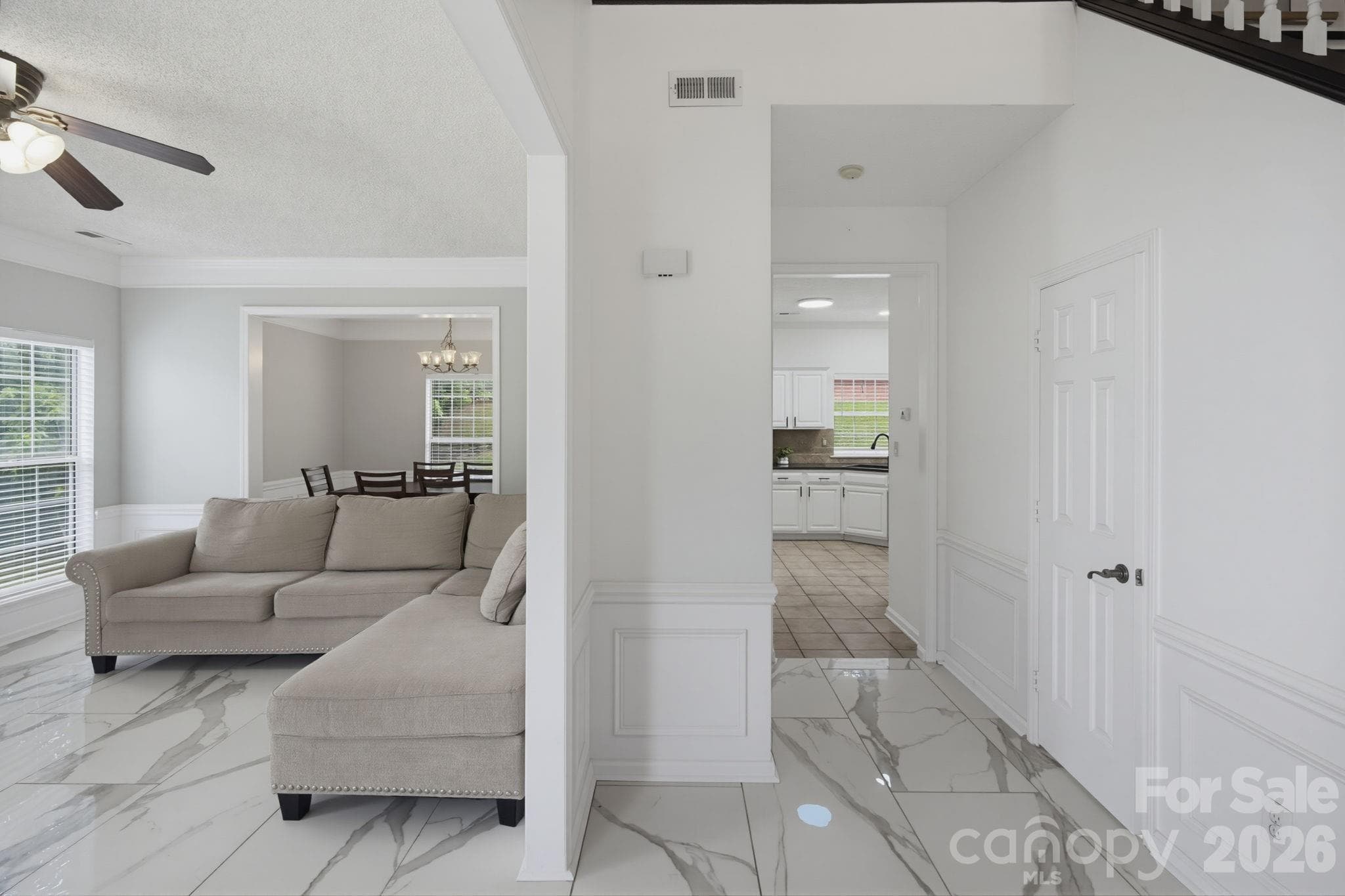 Single Family Residence at 6813 Neuhoff Lane, Charlotte, photo 5 of 30