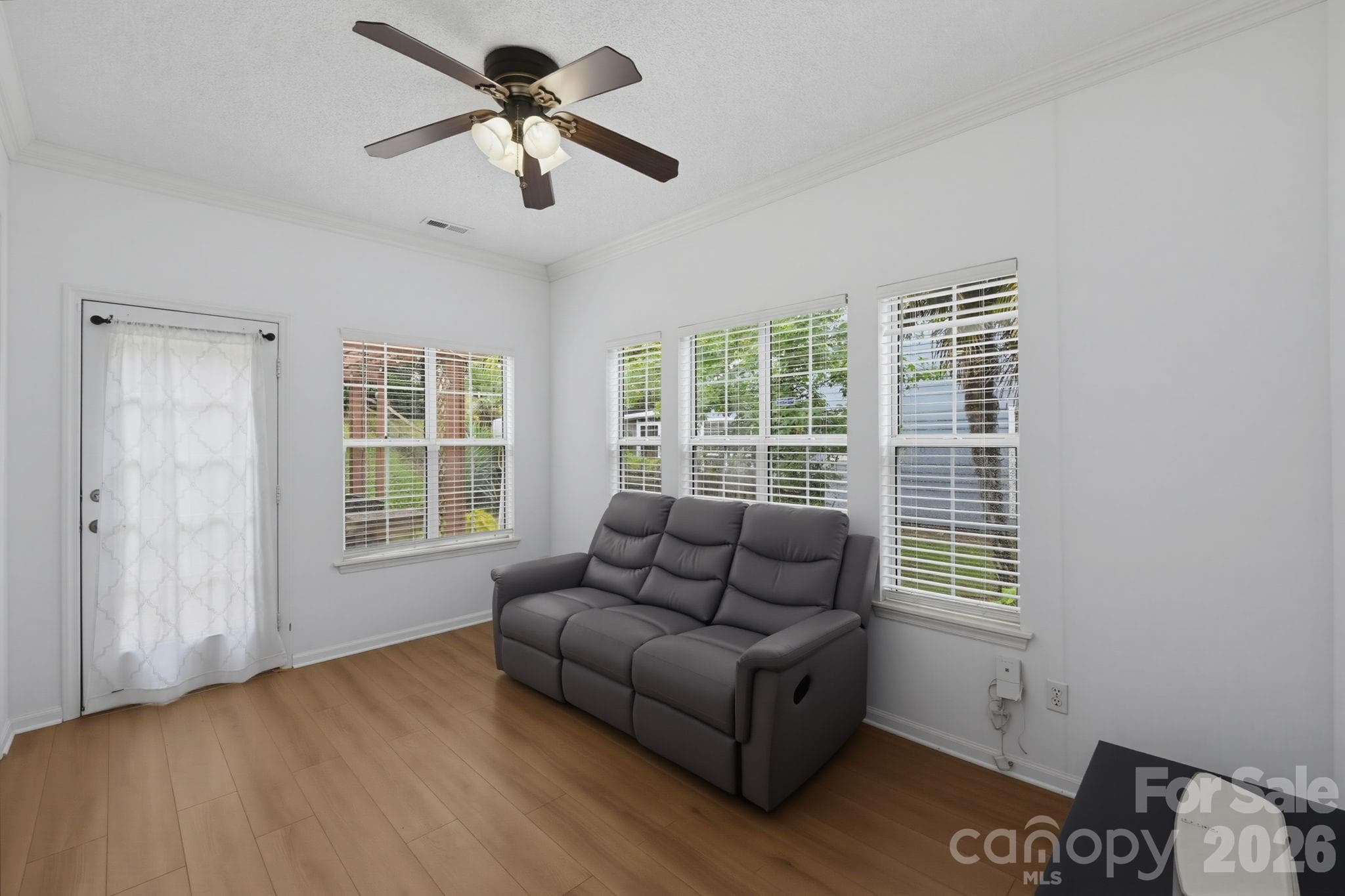 Single Family Residence at 6813 Neuhoff Lane, Charlotte, photo 14 of 30