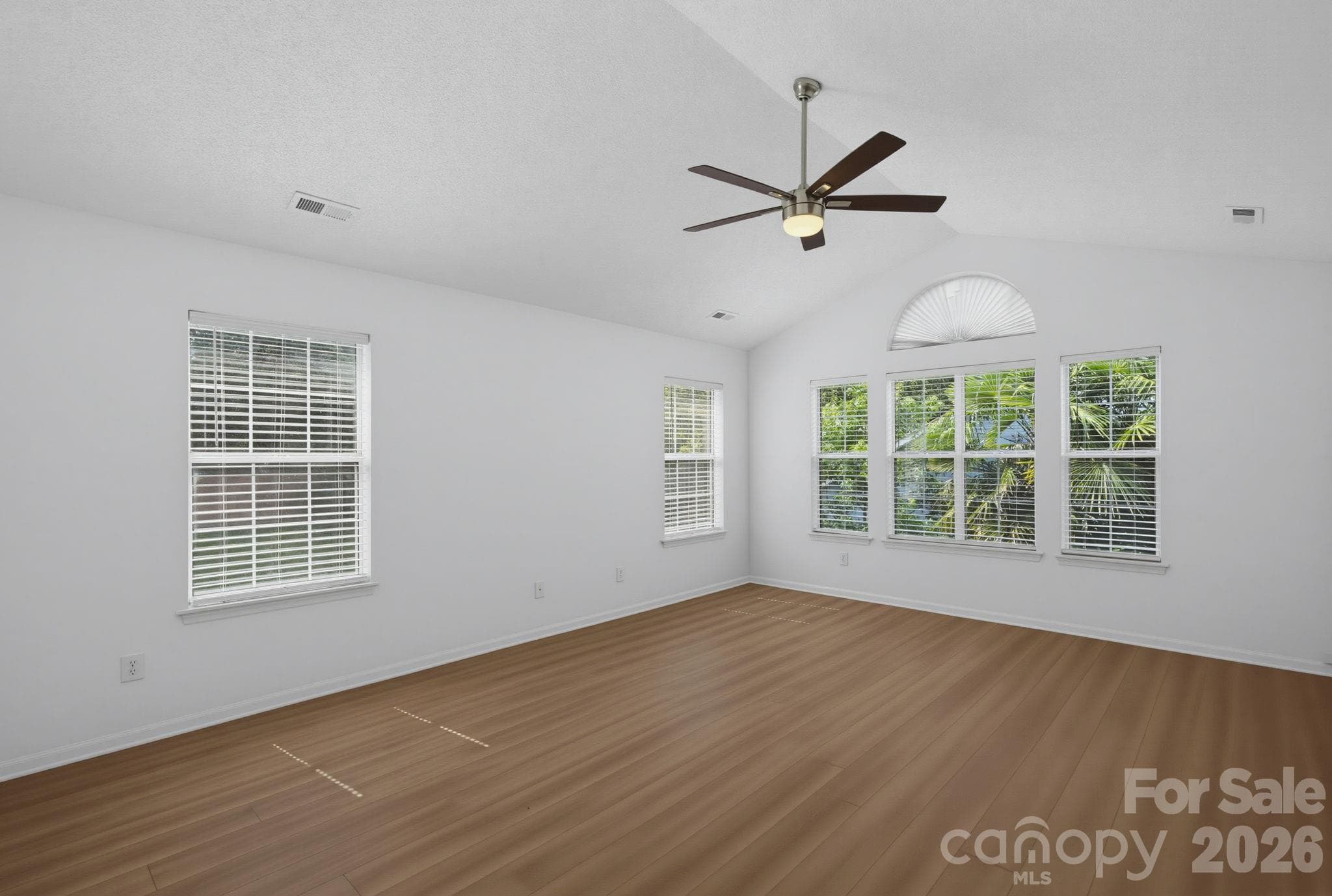 Single Family Residence at 6813 Neuhoff Lane, Charlotte, photo 17 of 30