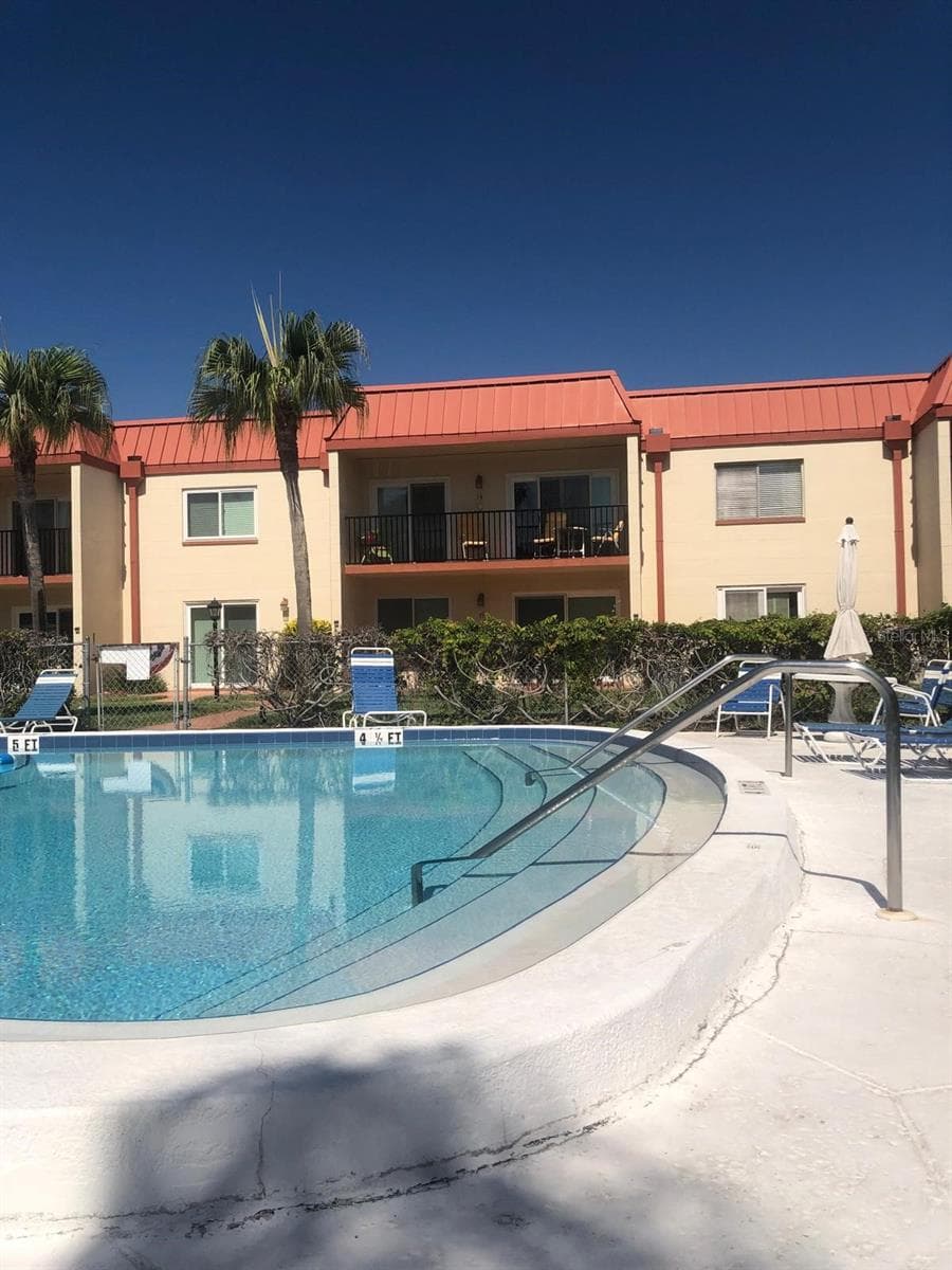 Condominium at 10365 PARADISE BLVD #16, TREASURE ISLAND, photo 5 of 46