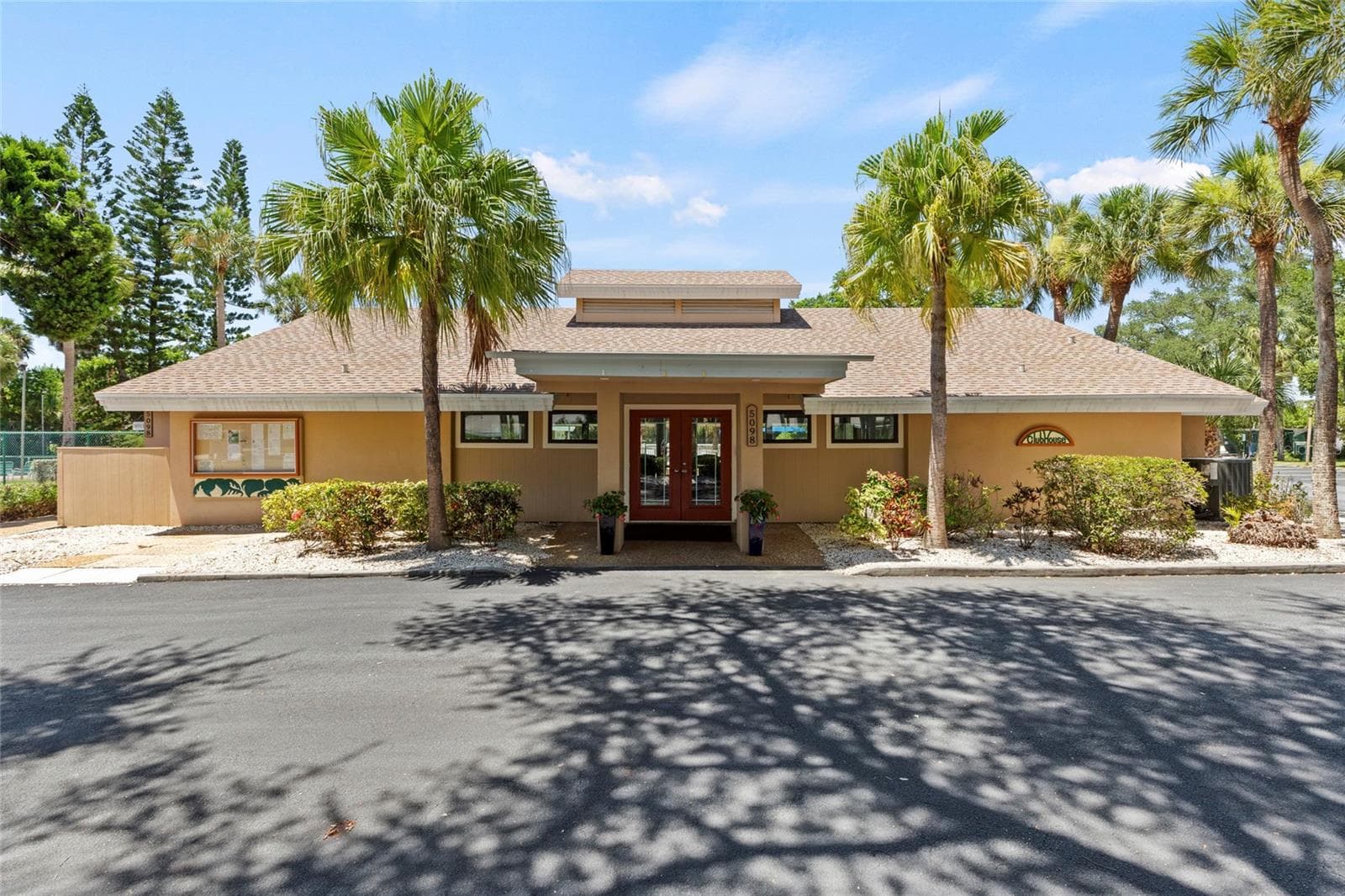 Condominium at 4845 VILLAGE GARDENS DR #177, SARASOTA, photo 17 of 27