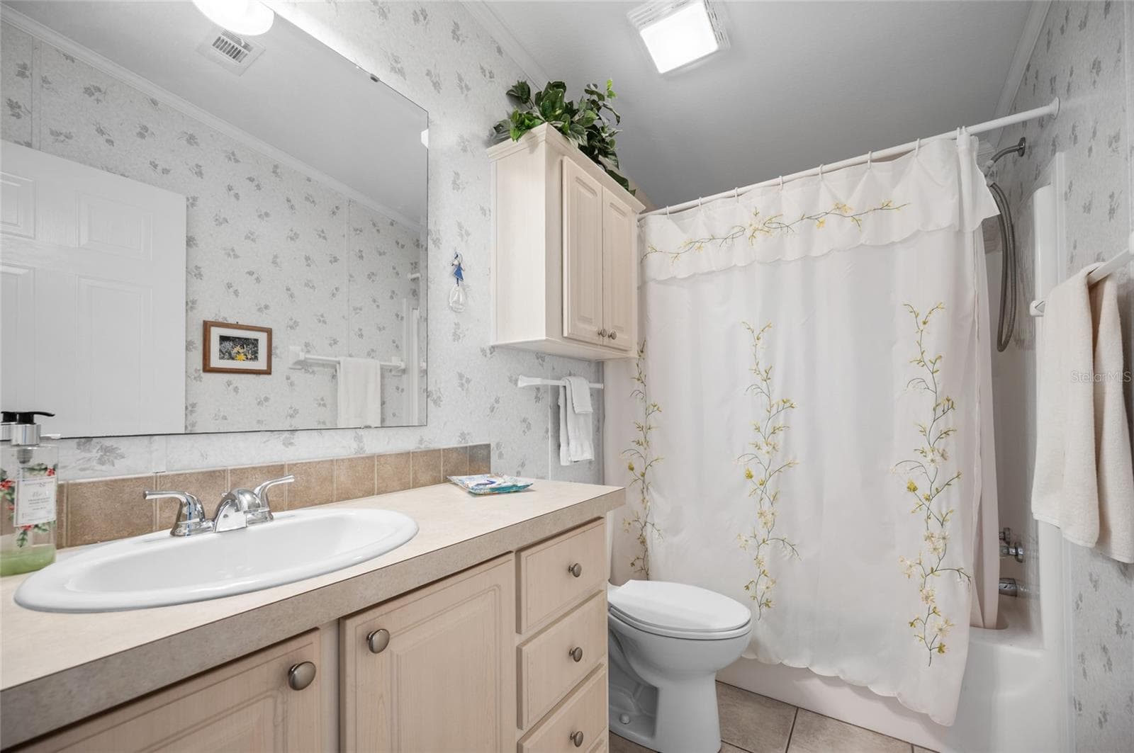 bathroom 2 - 9177 PINEHAVEN WAY, ENGLEWOOD