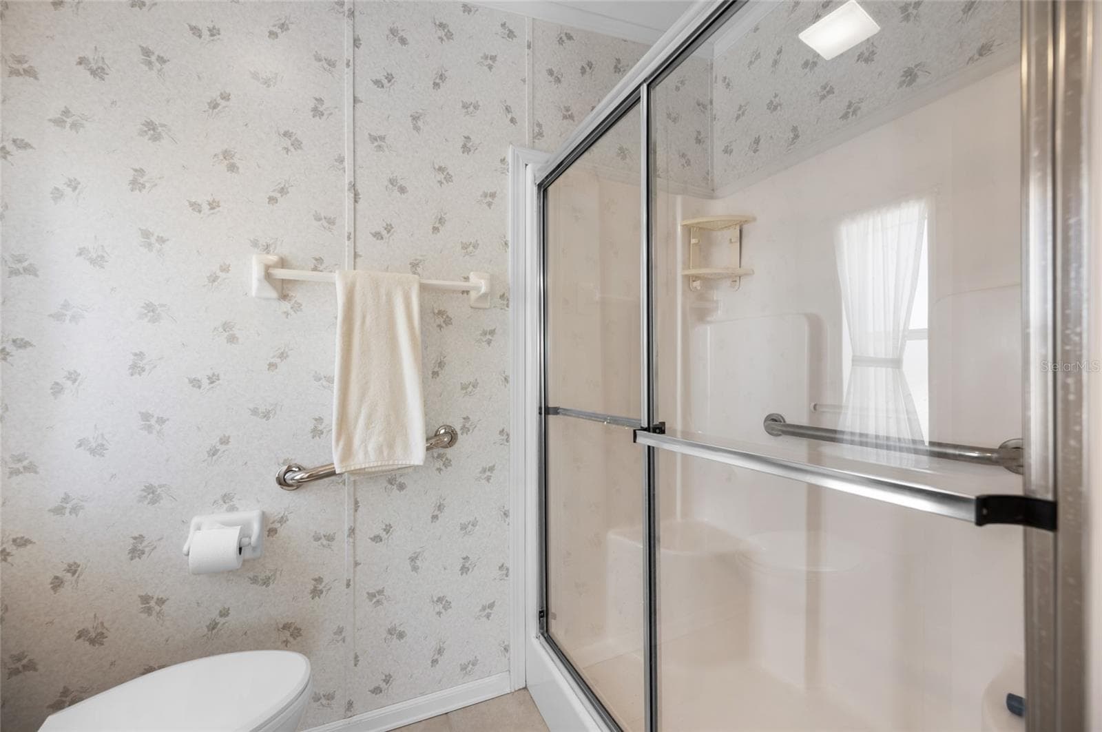 Manufactured Home at 9177 PINEHAVEN WAY, ENGLEWOOD, photo 17 of 49