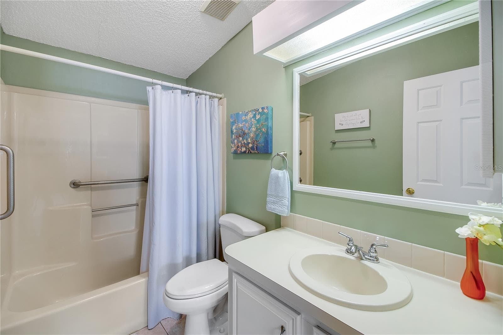 Manufactured Home at 1203 GRANADA CT, THE VILLAGES, photo 26 of 35