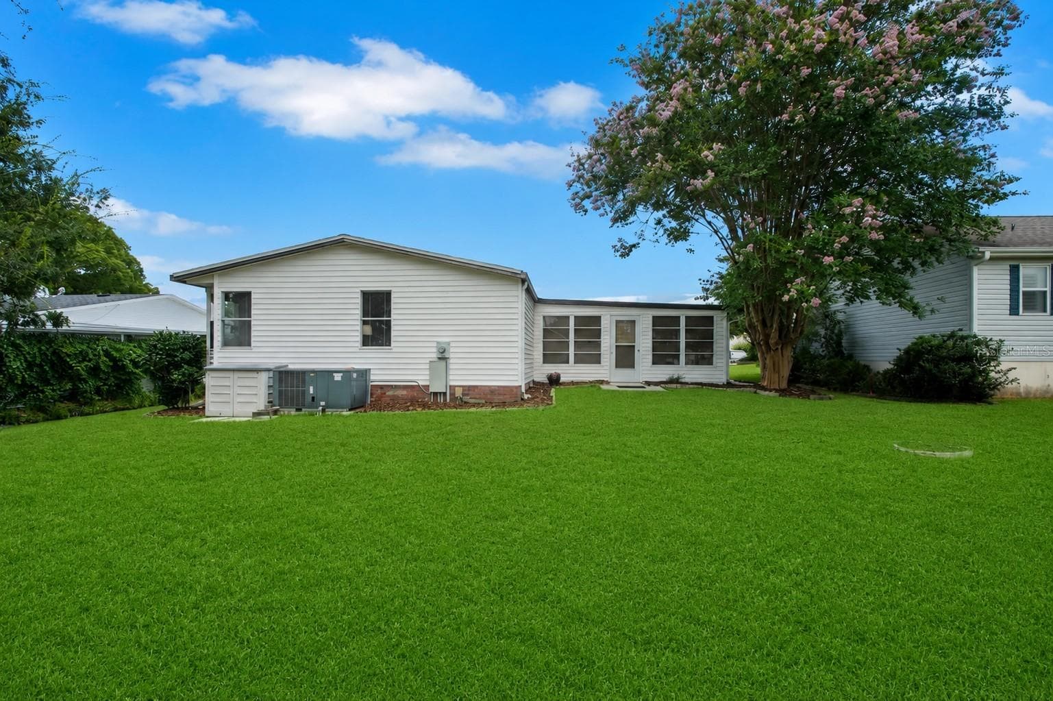 Manufactured Home at 1203 GRANADA CT, THE VILLAGES, photo 34 of 35