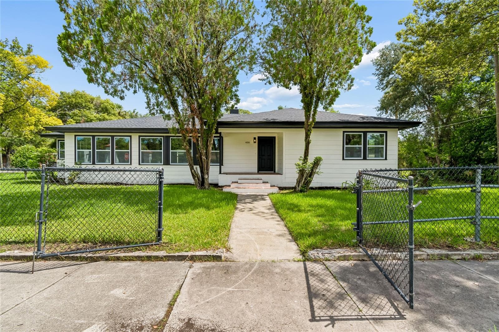 Single Family Residence at 400 PLUMOSA DR, SANFORD, photo 4 of 93