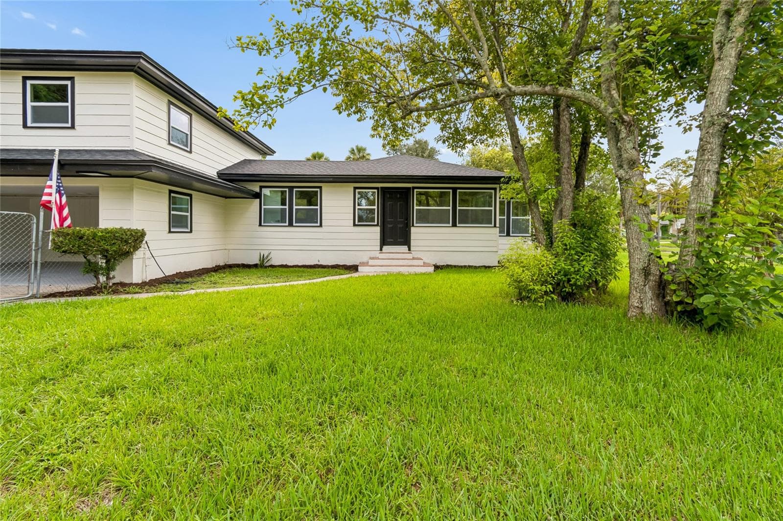 Single Family Residence at 400 PLUMOSA DR, SANFORD, photo 7 of 93