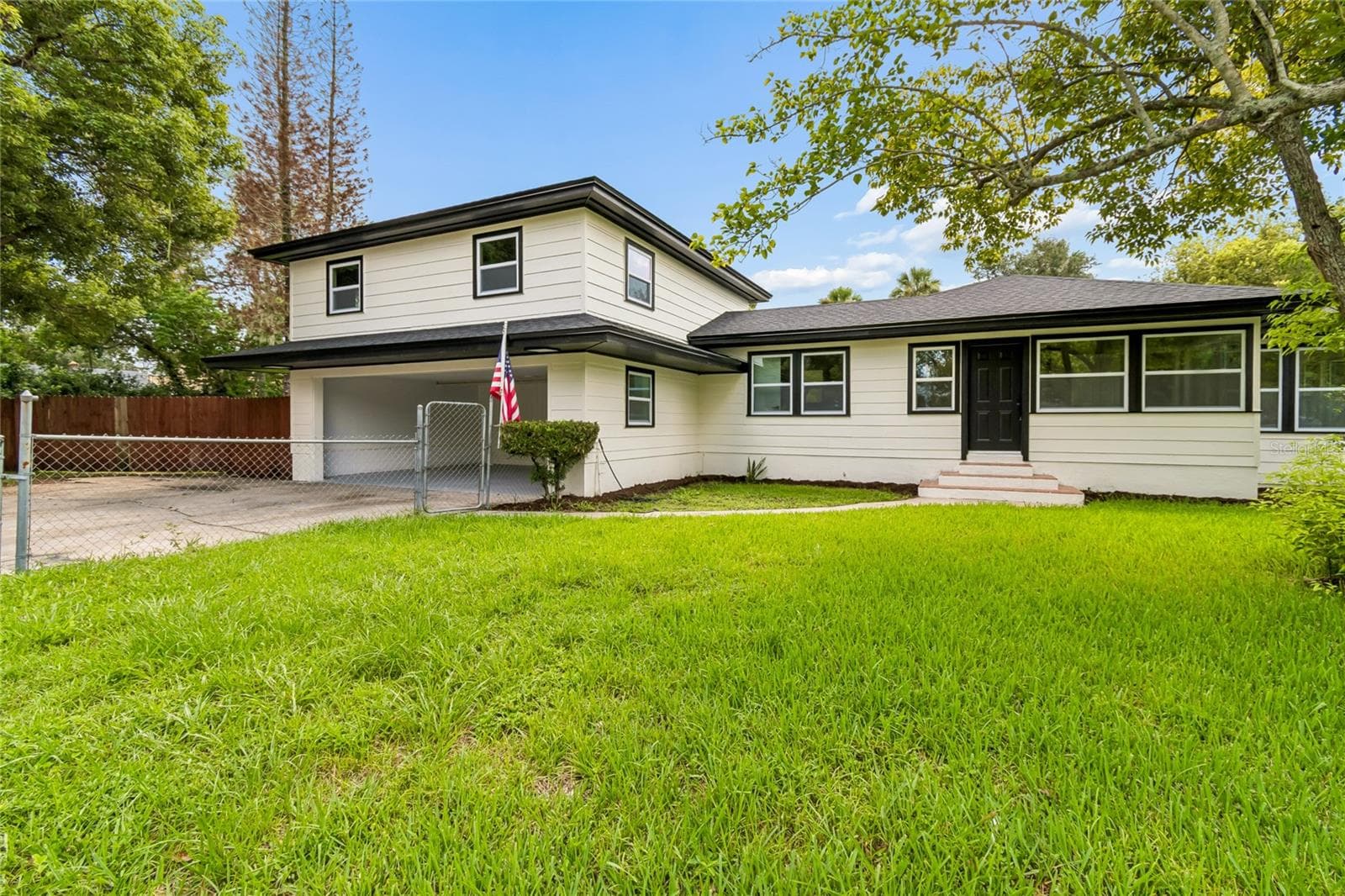 Single Family Residence at 400 PLUMOSA DR, SANFORD, photo 8 of 93