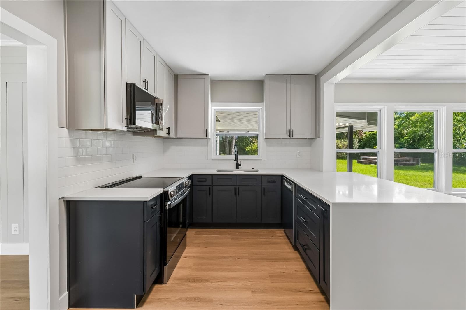 Single Family Residence at 400 PLUMOSA DR, SANFORD, photo 25 of 93