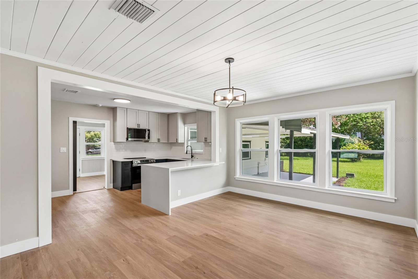 Single Family Residence at 400 PLUMOSA DR, SANFORD, photo 33 of 93