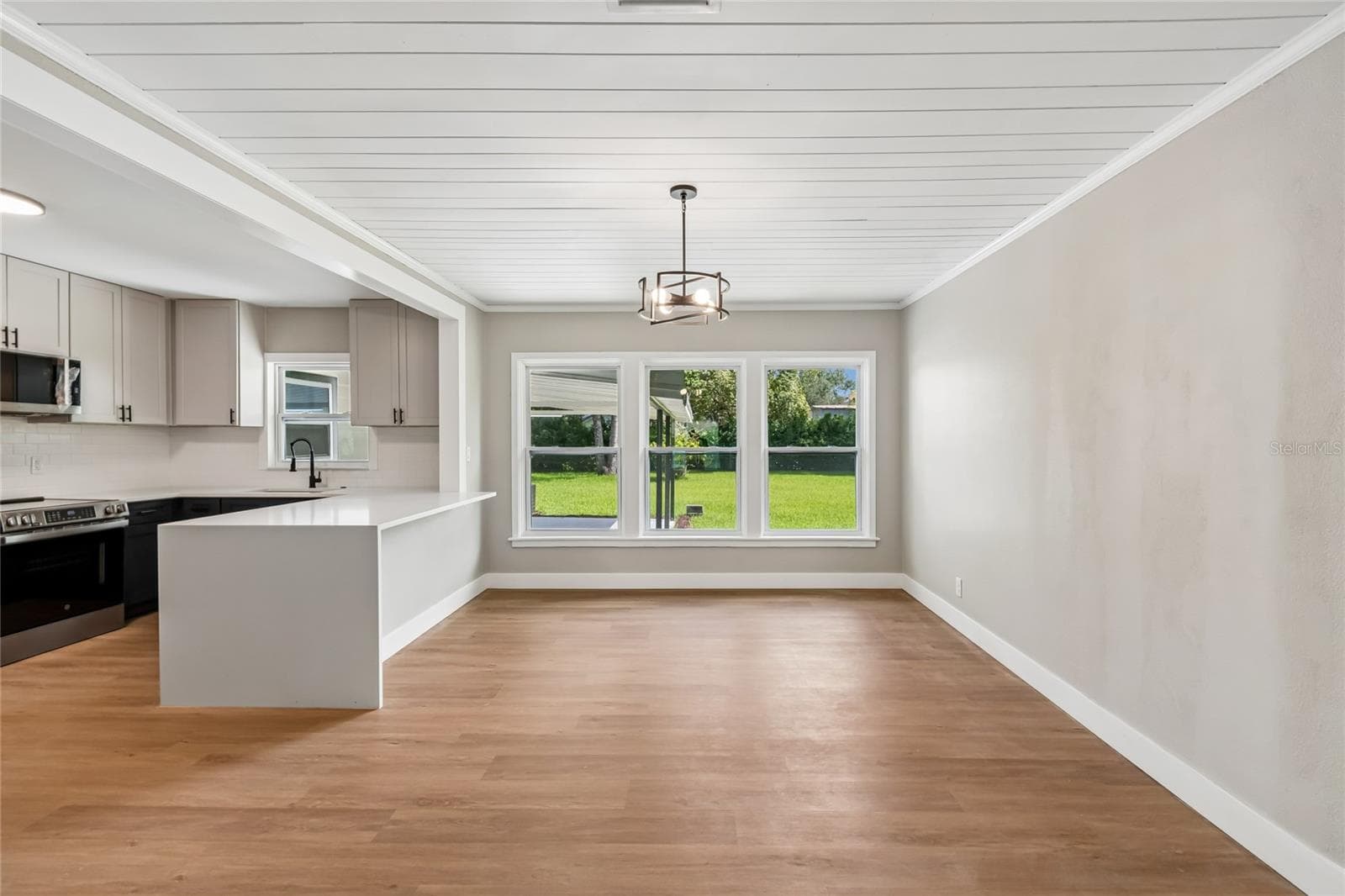 Single Family Residence at 400 PLUMOSA DR, SANFORD, photo 34 of 93