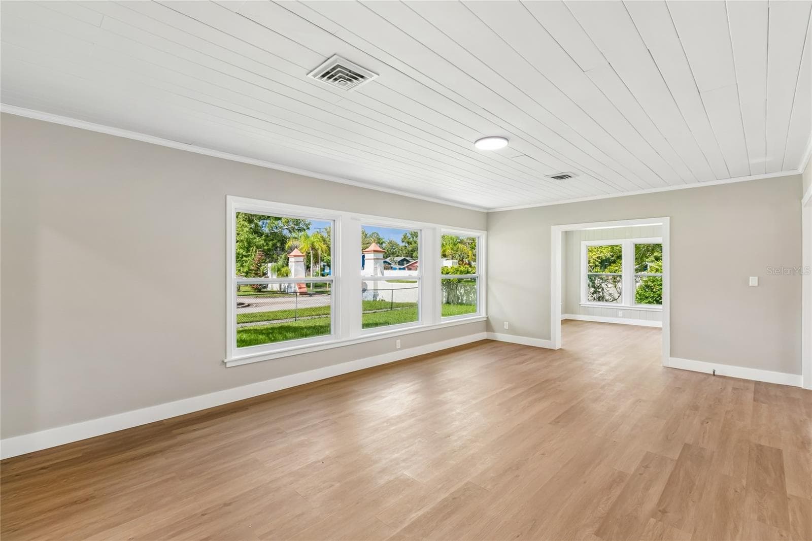 Single Family Residence at 400 PLUMOSA DR, SANFORD, photo 39 of 93