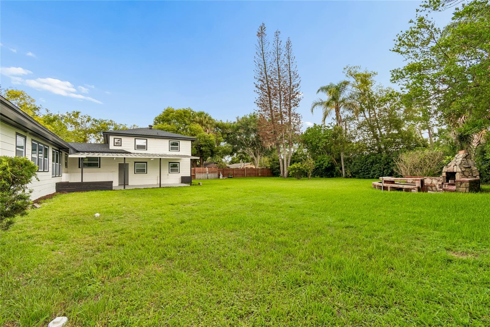 Single Family Residence at 400 PLUMOSA DR, SANFORD, photo 77 of 93