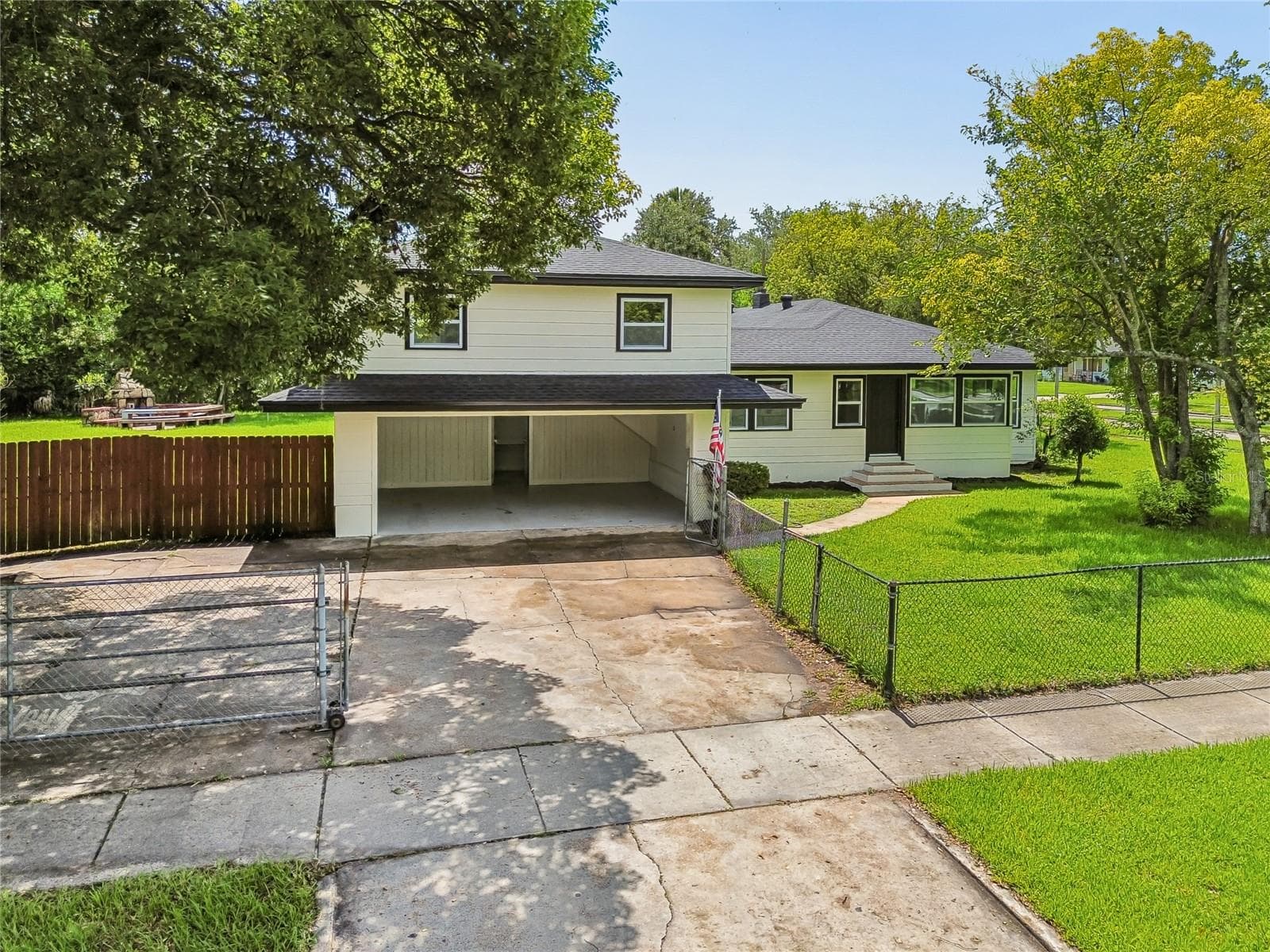 Single Family Residence at 400 PLUMOSA DR, SANFORD, photo 79 of 93