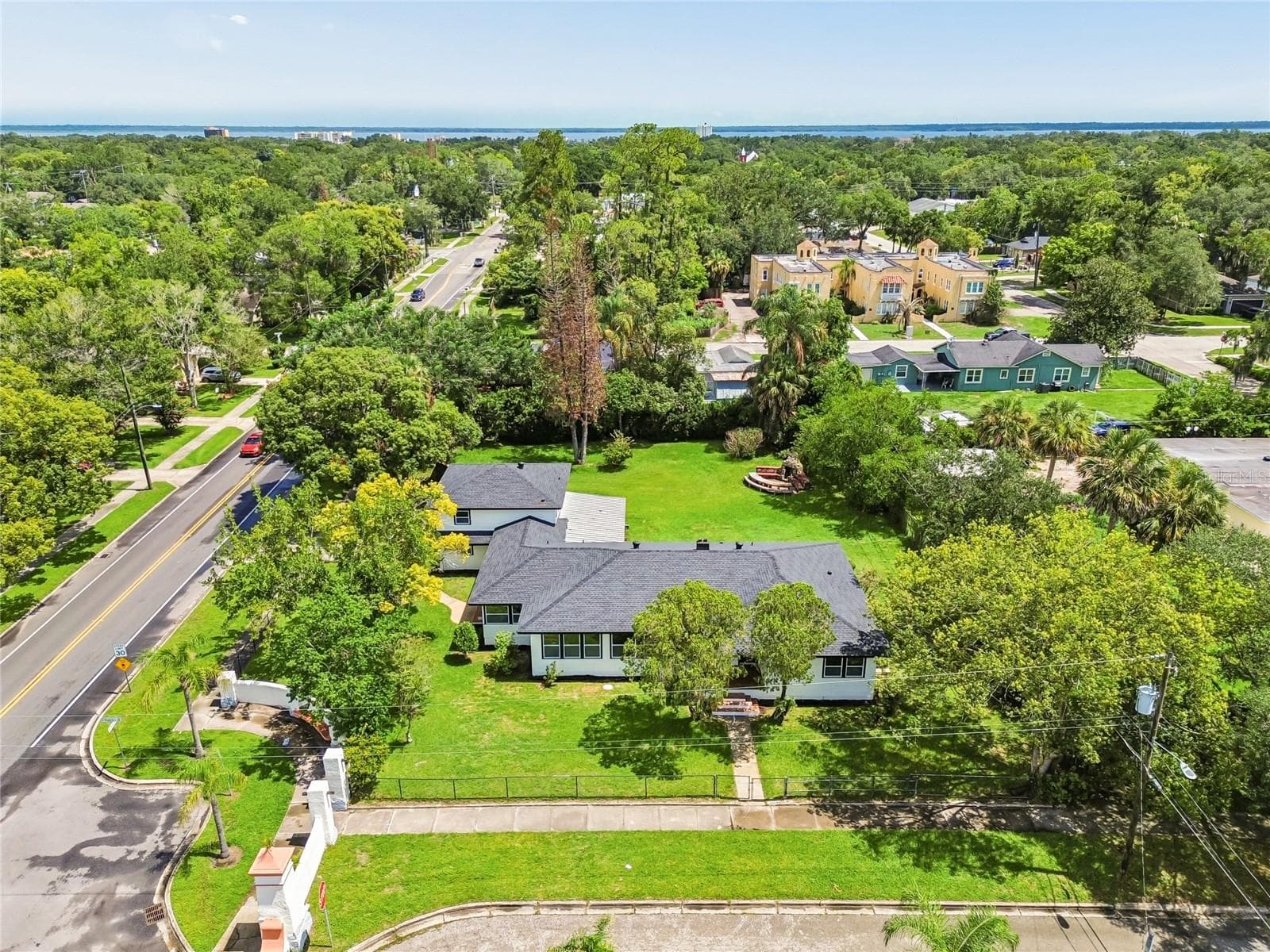 Single Family Residence at 400 PLUMOSA DR, SANFORD, photo 82 of 93