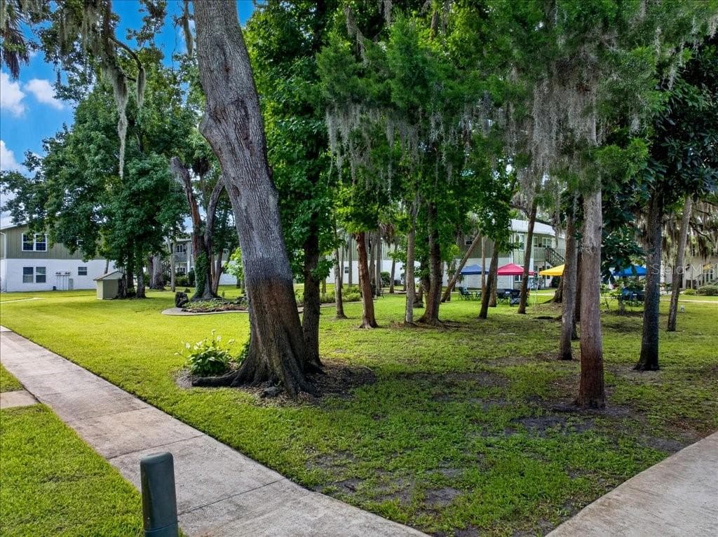 Condominium at 840 CENTER AVE #730, DAYTONA BEACH, photo 18 of 23