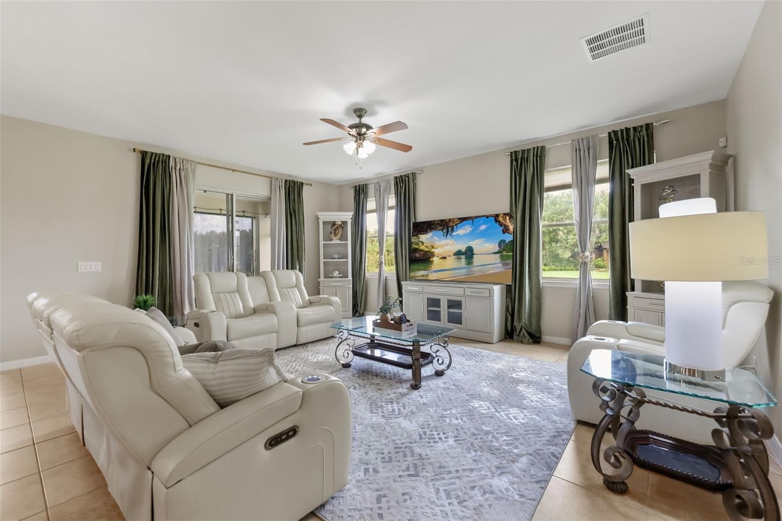 Single Family Residence at 3018 BOATING BLVD, KISSIMMEE, photo 8 of 61