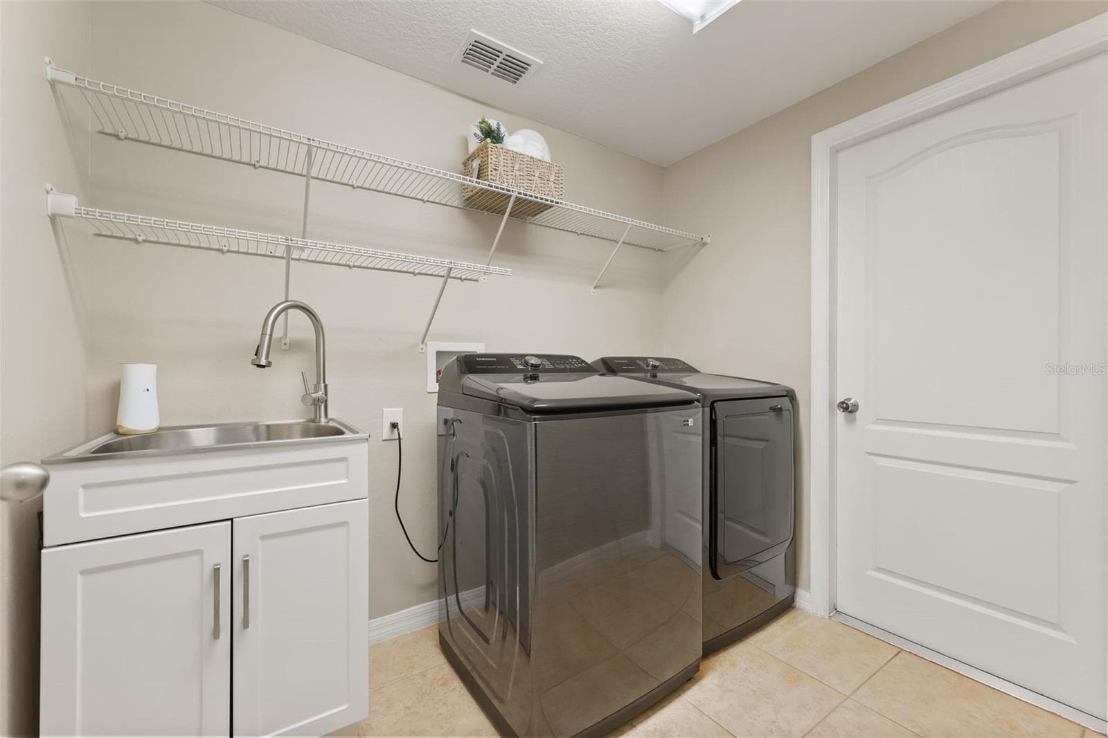 Single Family Residence at 3018 BOATING BLVD, KISSIMMEE, photo 39 of 61