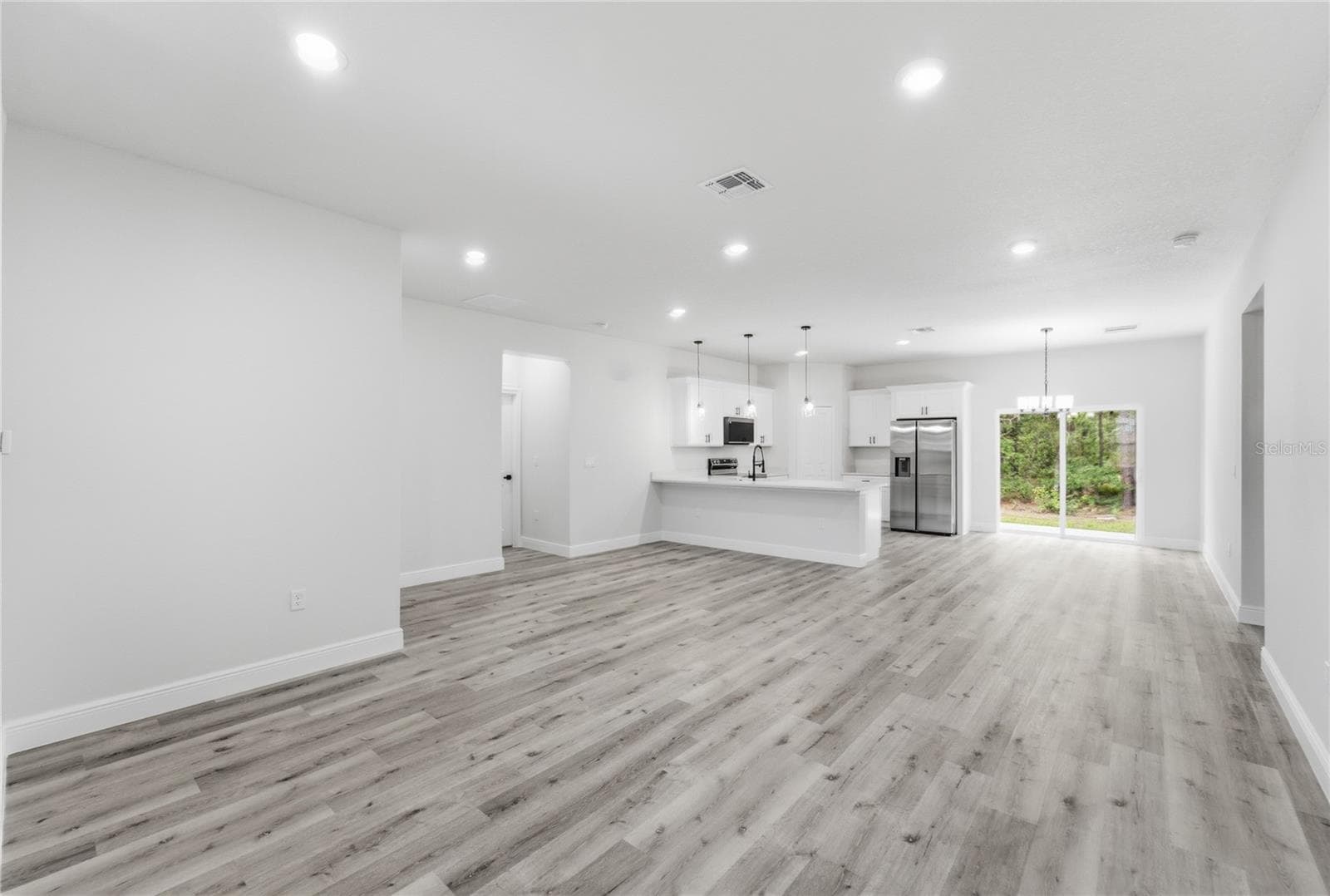 Single Family Residence at 10708 N CALDERA AVE, CITRUS SPRINGS, photo 7 of 31