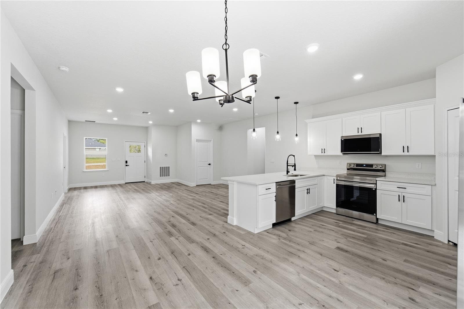 Single Family Residence at 10708 N CALDERA AVE, CITRUS SPRINGS, photo 13 of 31
