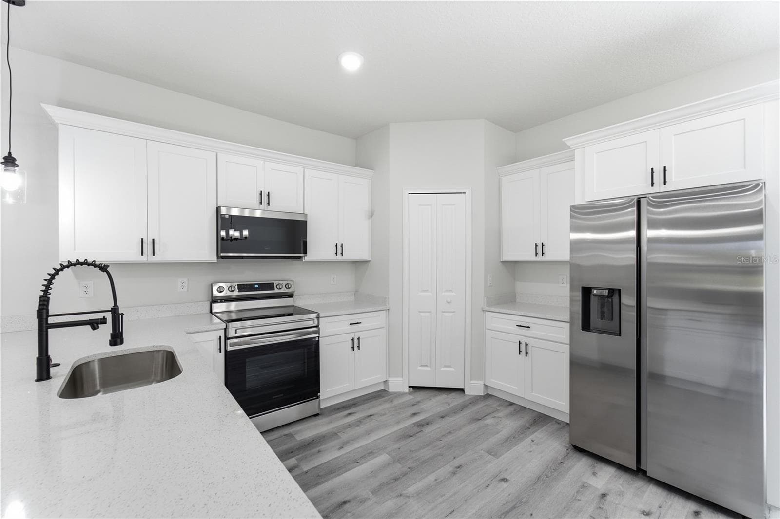 Single Family Residence at 10708 N CALDERA AVE, CITRUS SPRINGS, photo 14 of 31