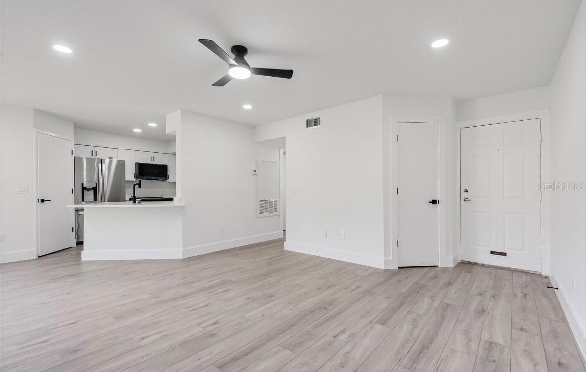 Condominium at 4613 GATE PL #104, ORLANDO, photo 5 of 36