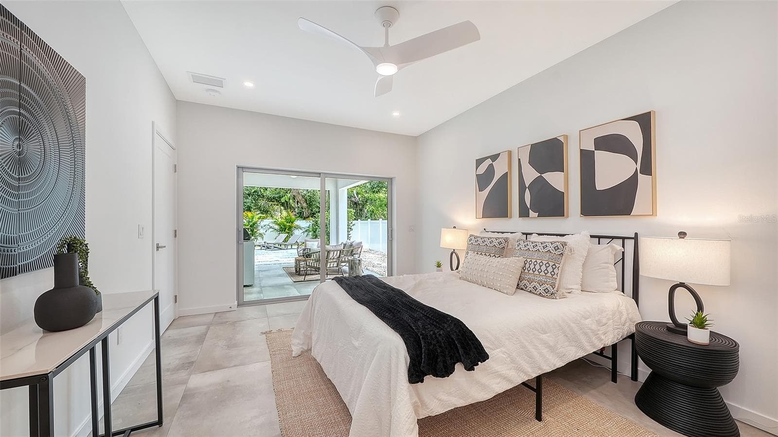 Single Family Residence at 2050 EUCLID TER, SARASOTA, photo 15 of 39