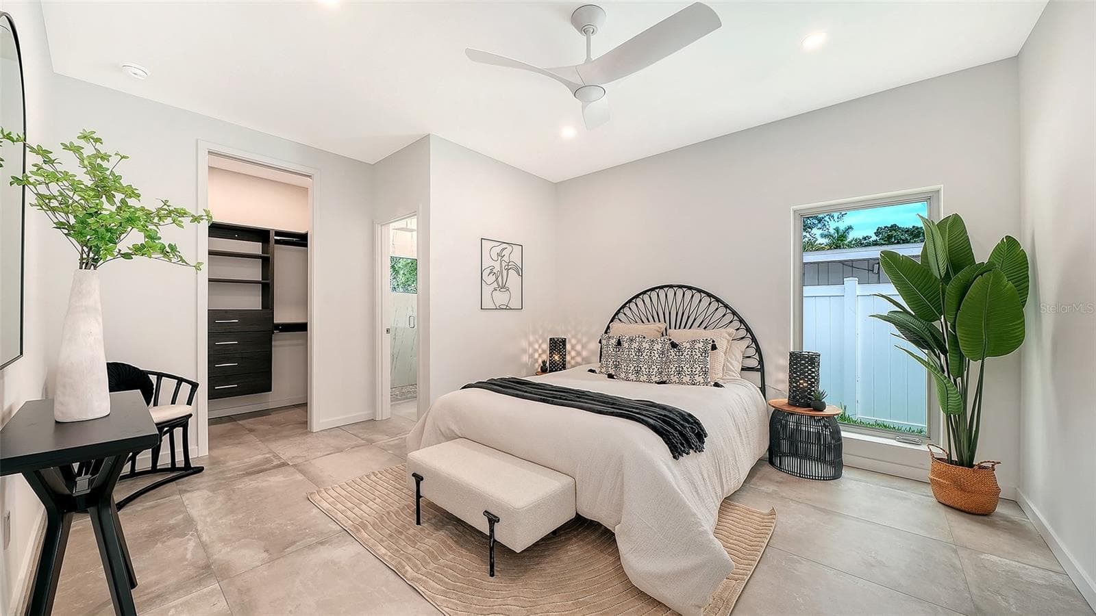 Single Family Residence at 2050 EUCLID TER, SARASOTA, photo 16 of 39