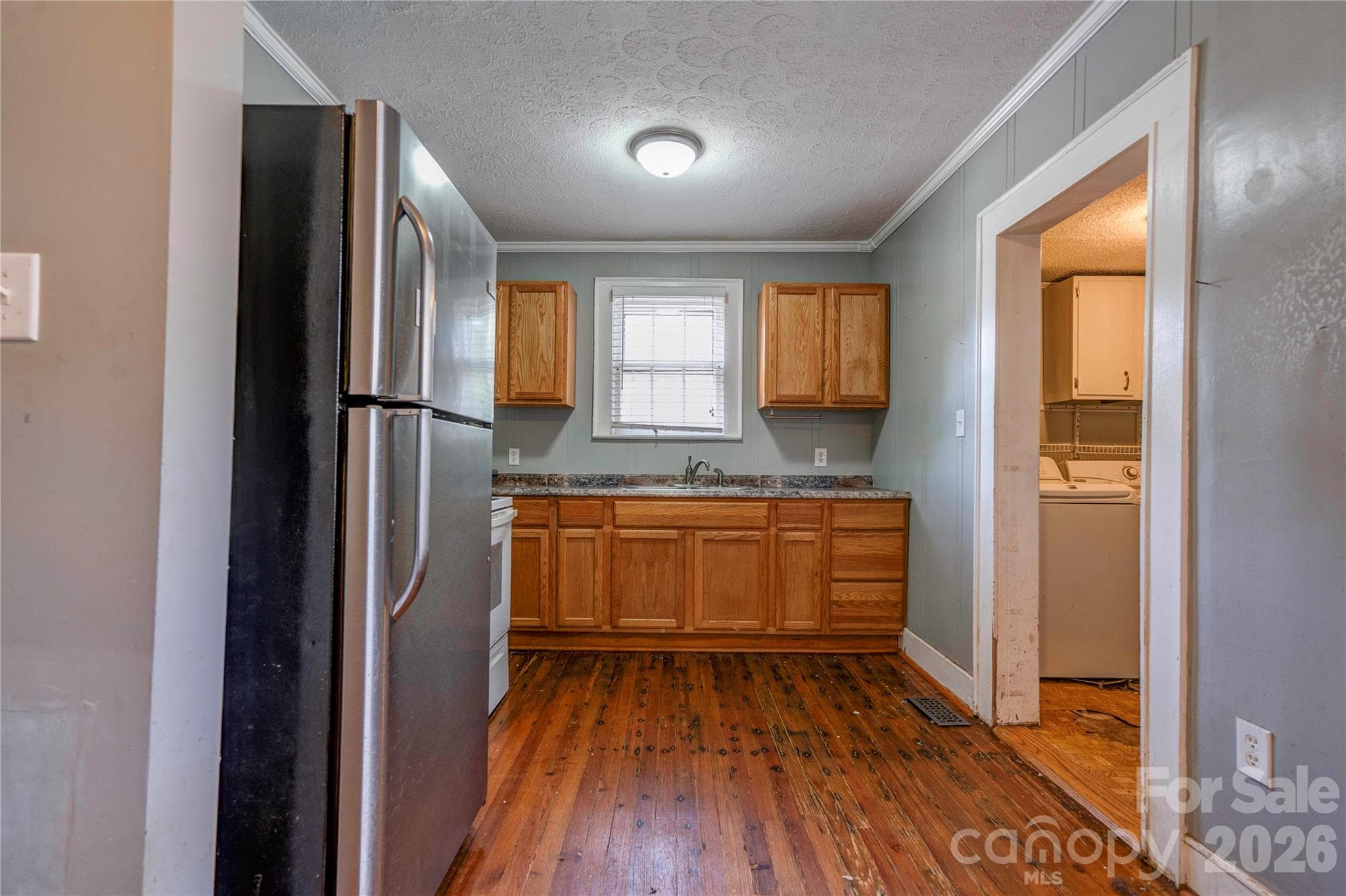 Kitchen - 811 Kings Road, Shelby