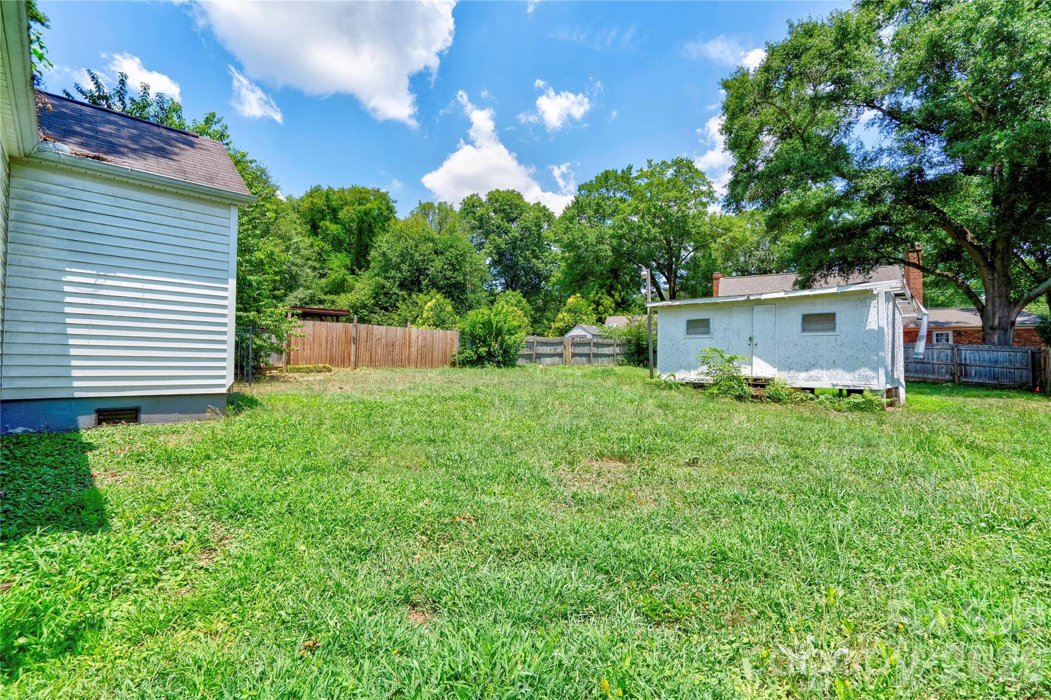 Back Yard/ Storage Building - 811 Kings Road, Shelby