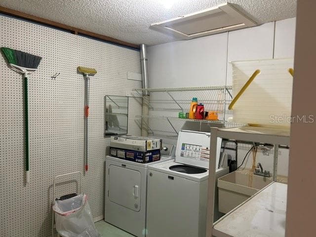 Utility room - 7102 W COUNTRY CLUB DR N, SARASOTA