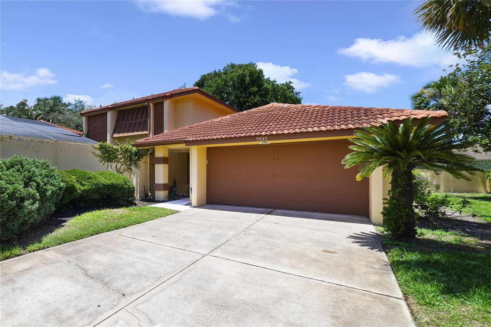 Condominium at 5025 BERMUDA CIR #5025, ORLANDO, photo 2 of 25