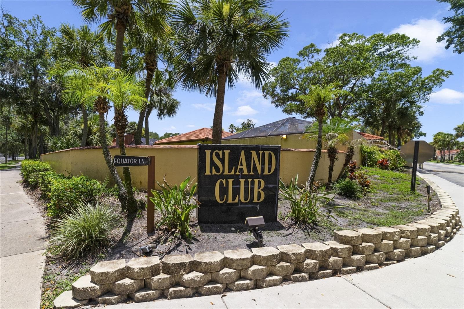 Condominium at 5025 BERMUDA CIR #5025, ORLANDO, photo 3 of 25