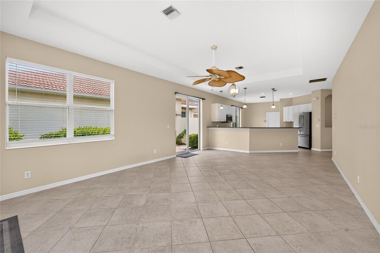 Single Family Residence at 246 MESTRE PL, NORTH VENICE, photo 11 of 64
