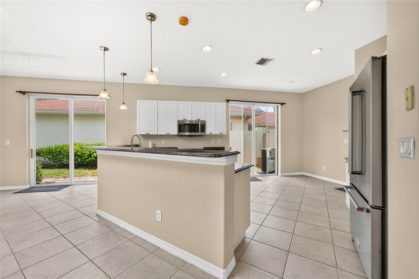 Single Family Residence at 246 MESTRE PL, NORTH VENICE, photo 13 of 64