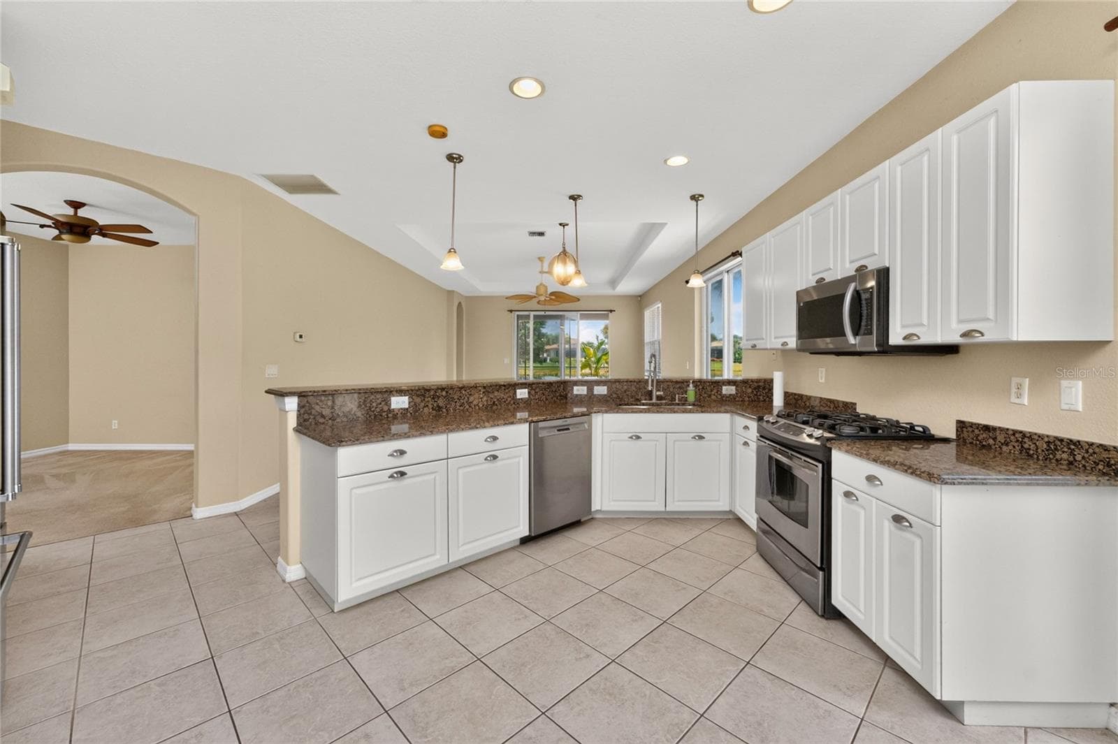 Single Family Residence at 246 MESTRE PL, NORTH VENICE, photo 16 of 64