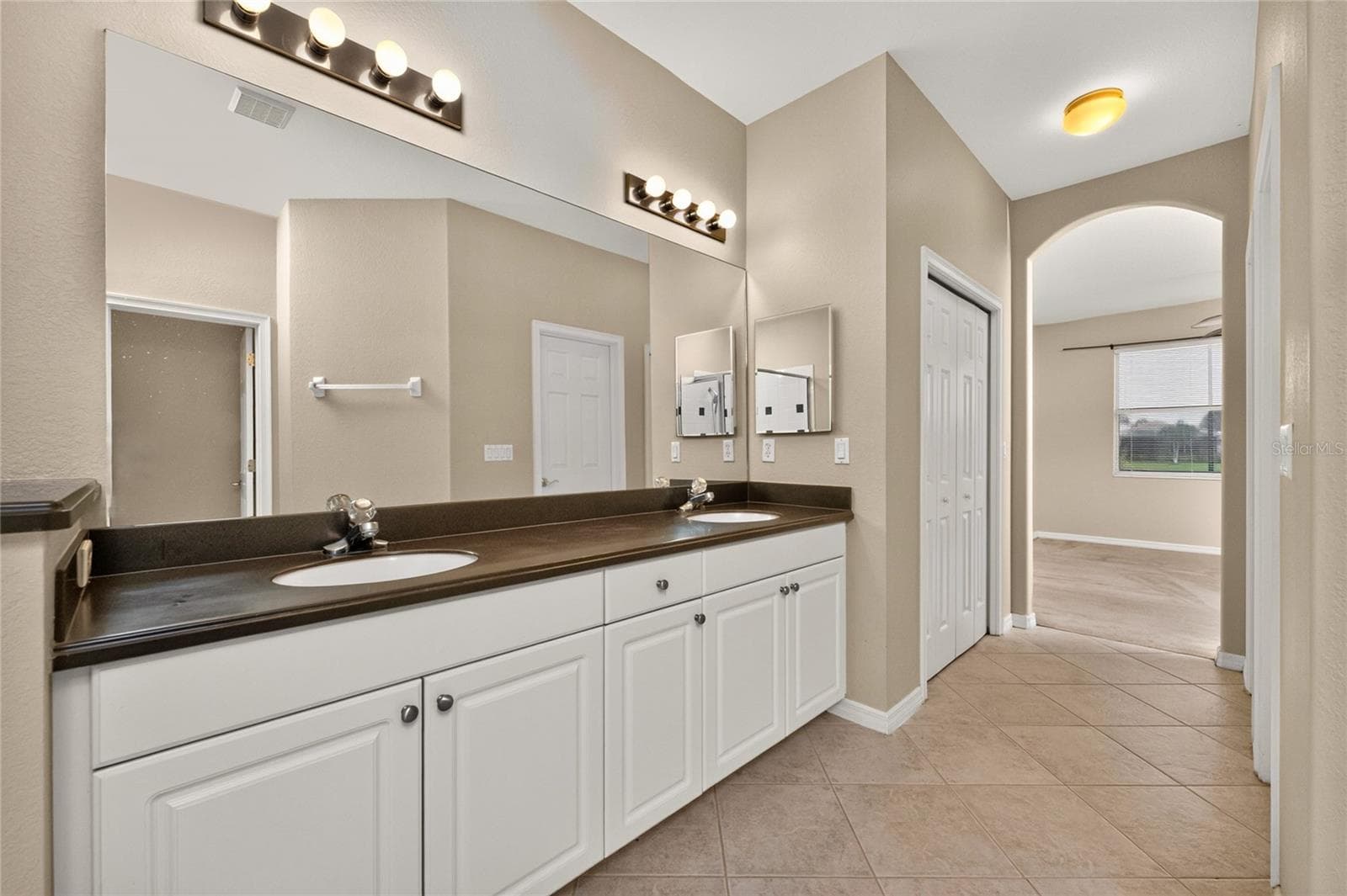 Single Family Residence at 246 MESTRE PL, NORTH VENICE, photo 30 of 64