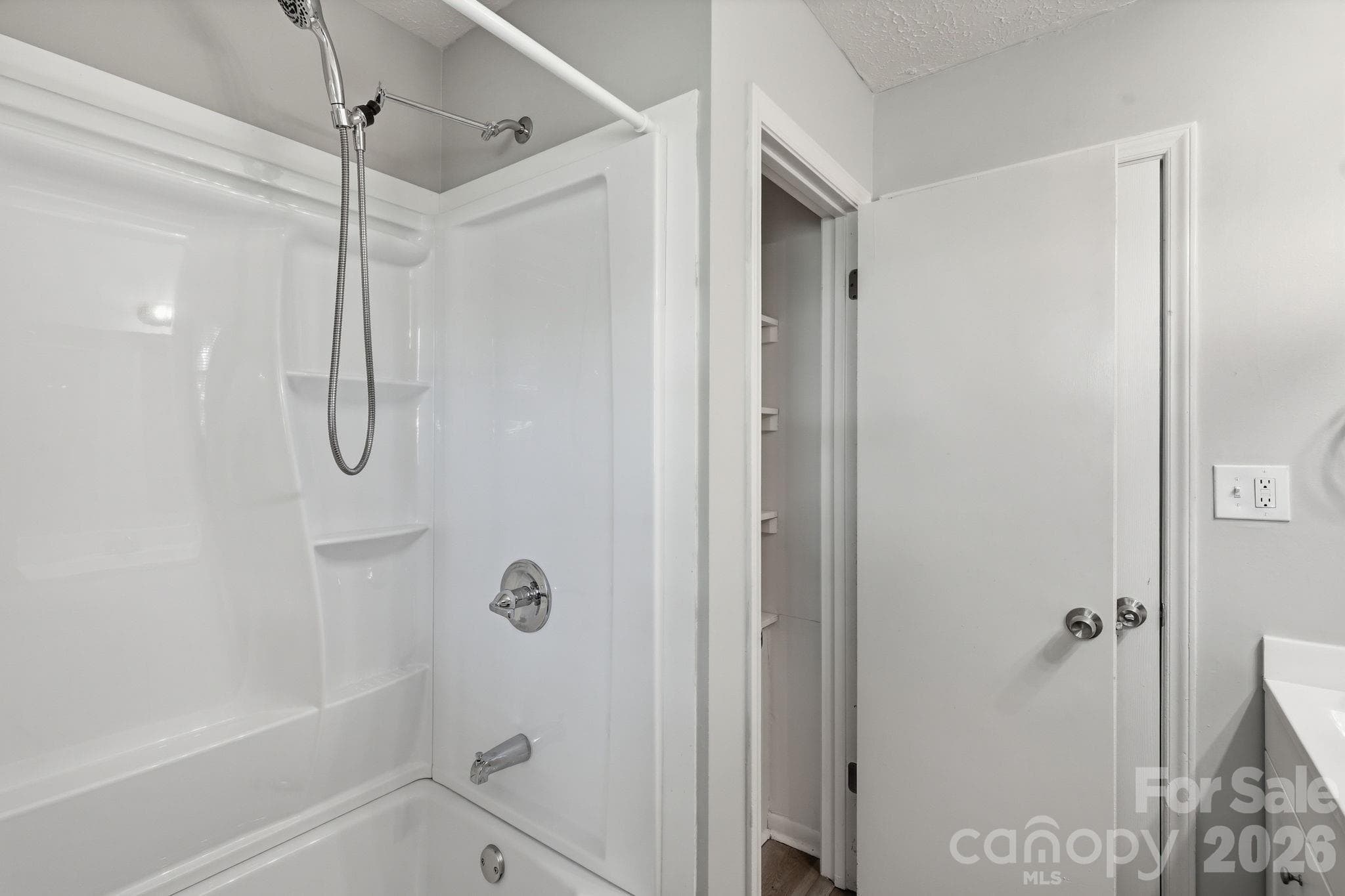 Single Family Residence at 202 Cooke Circle, Kings Mountain, photo 27 of 33