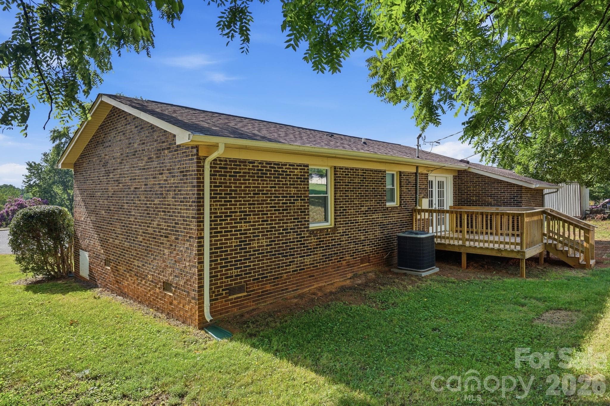 Single Family Residence at 202 Cooke Circle, Kings Mountain, photo 32 of 33