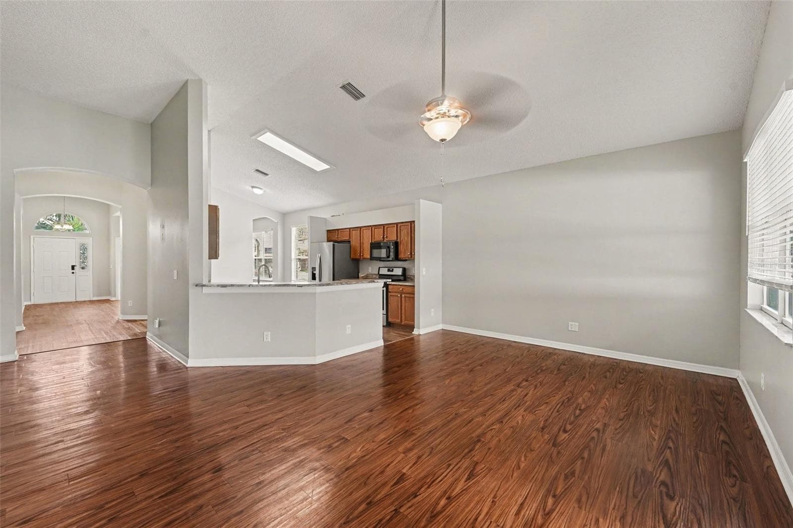Single Family Residence at 4906 PENNECOTT WAY, WESLEY CHAPEL, photo 4 of 19