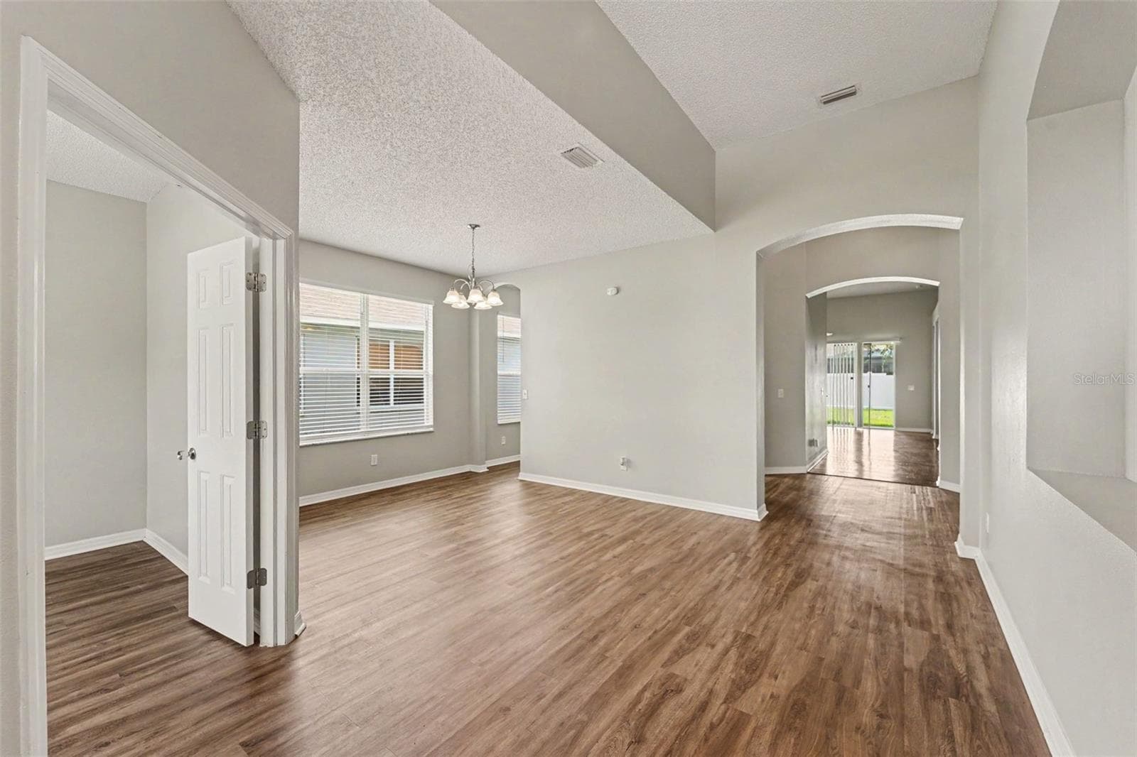 Single Family Residence at 4906 PENNECOTT WAY, WESLEY CHAPEL, photo 8 of 19