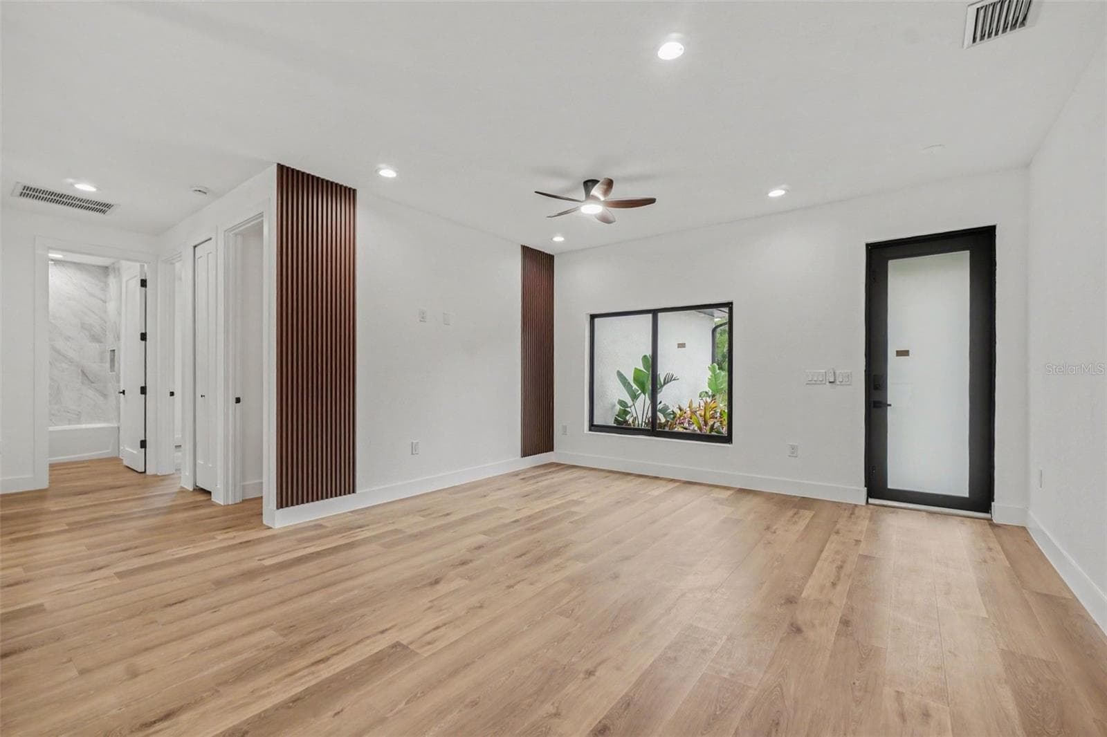 Single Family Residence at 1059 MADEIRA ST, PORT CHARLOTTE, photo 7 of 37