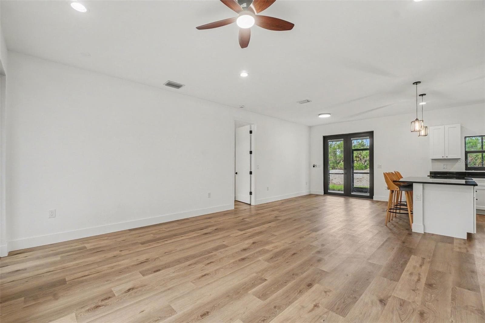 Single Family Residence at 1059 MADEIRA ST, PORT CHARLOTTE, photo 9 of 37