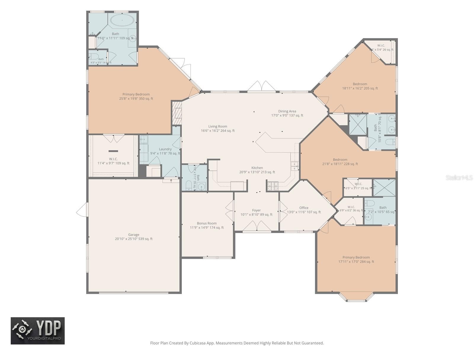 The Pool Bath is not shown in this floor plan. Floor Plan measurements are approximate. - 1888 BUGLE LN, CLEARWATER