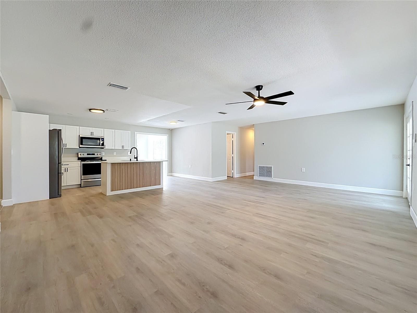 Single Family Residence at 501 ROSE AVE, FRUITLAND PARK, photo 10 of 26
