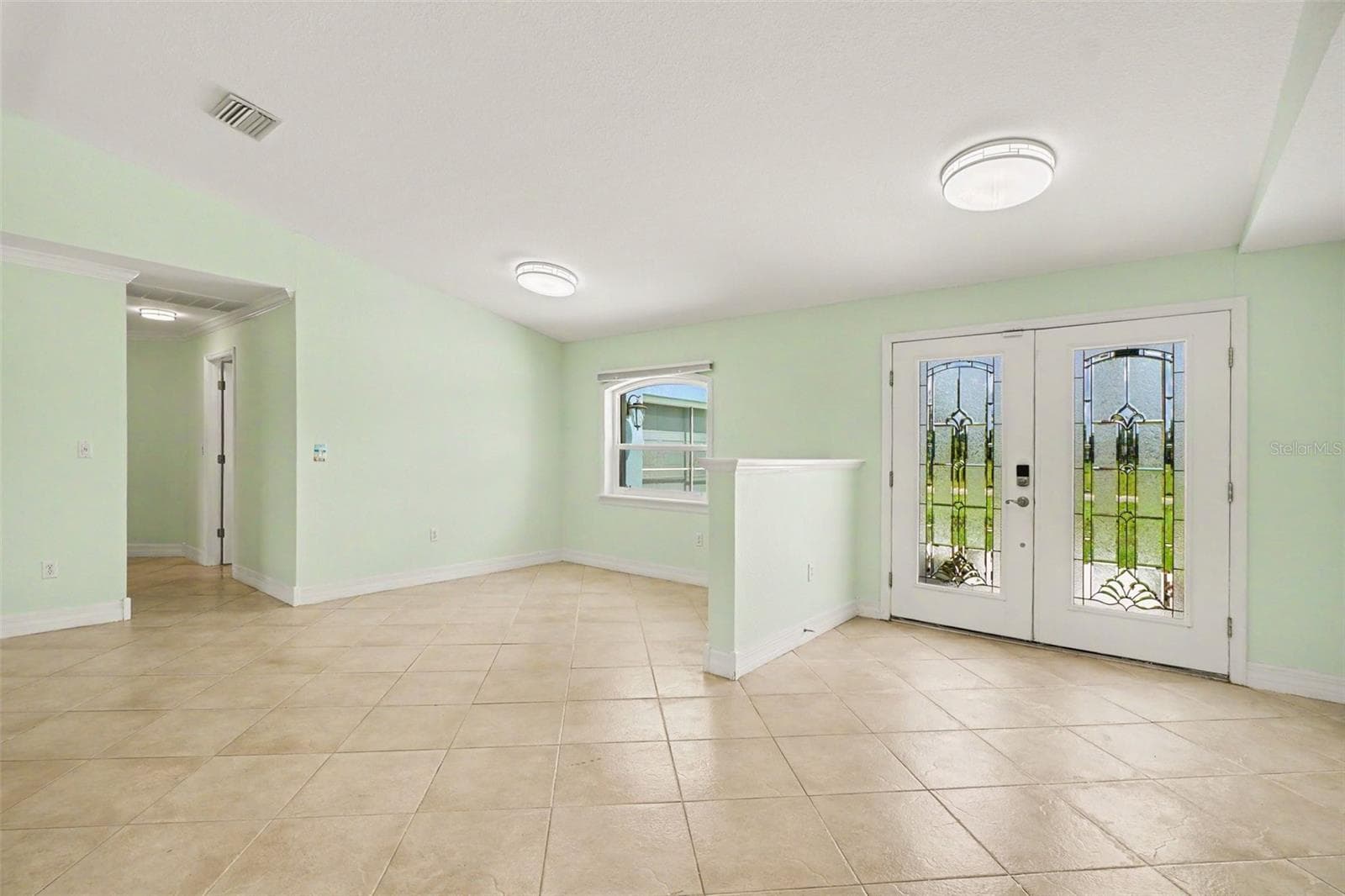 Single Family Residence at 12001 SW KINGSWAY CIR, LAKE SUZY, photo 3 of 29