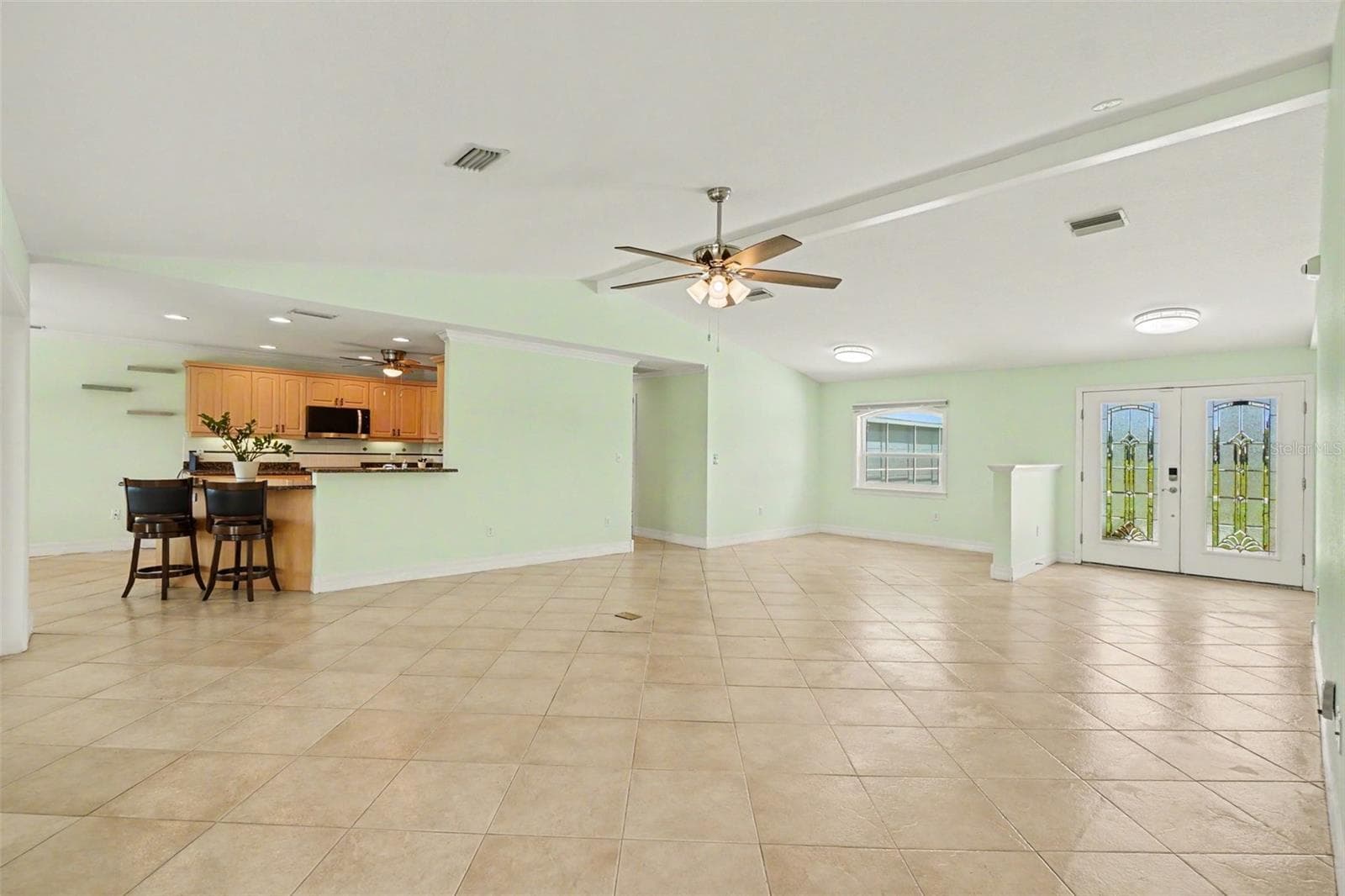 Single Family Residence at 12001 SW KINGSWAY CIR, LAKE SUZY, photo 7 of 29