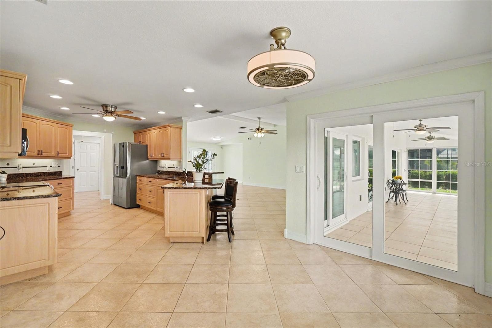 Single Family Residence at 12001 SW KINGSWAY CIR, LAKE SUZY, photo 8 of 29