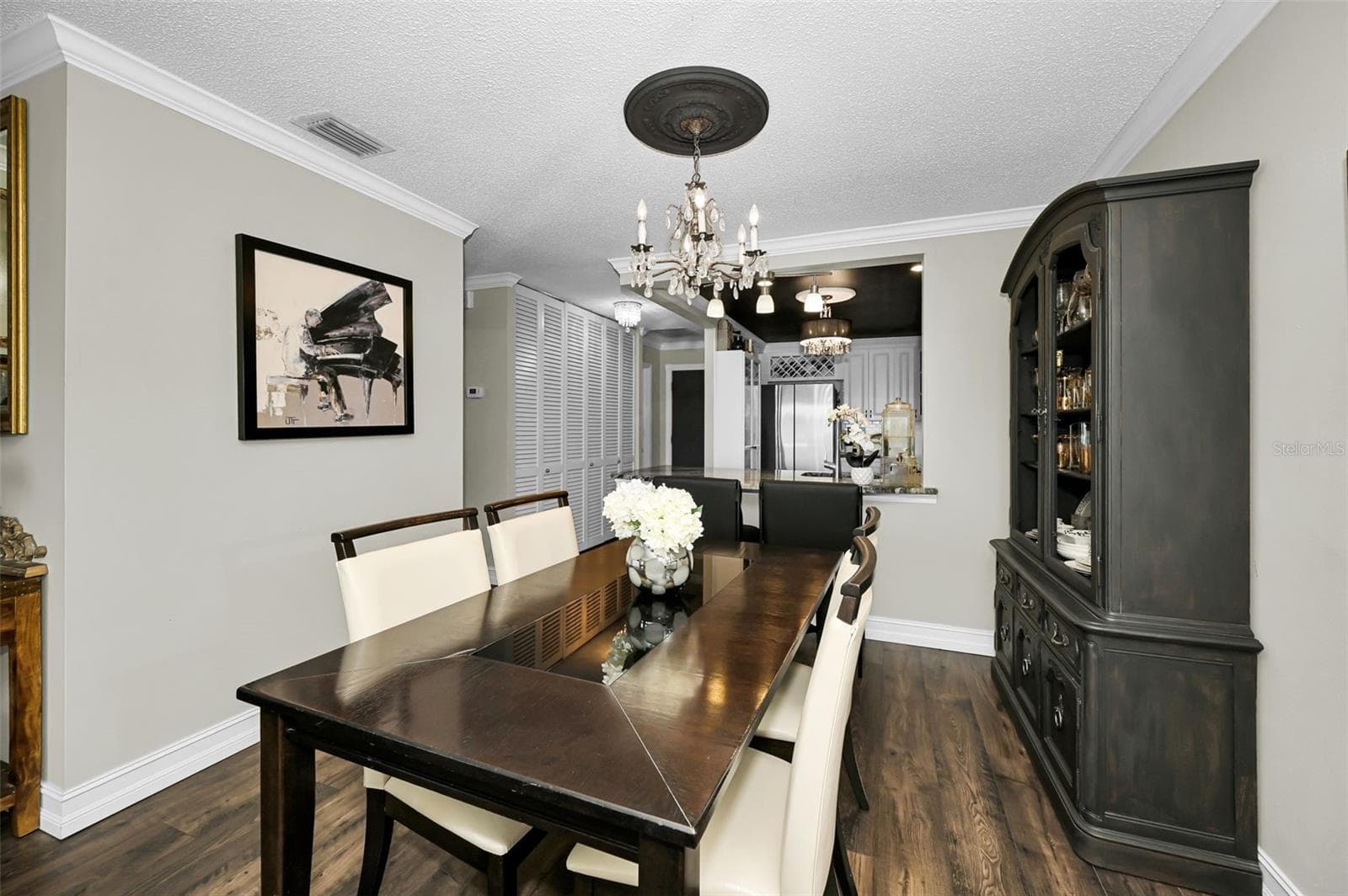 Custome lights add ambiance - 100 BLUFF VIEW DR #211C, BELLEAIR BLUFFS