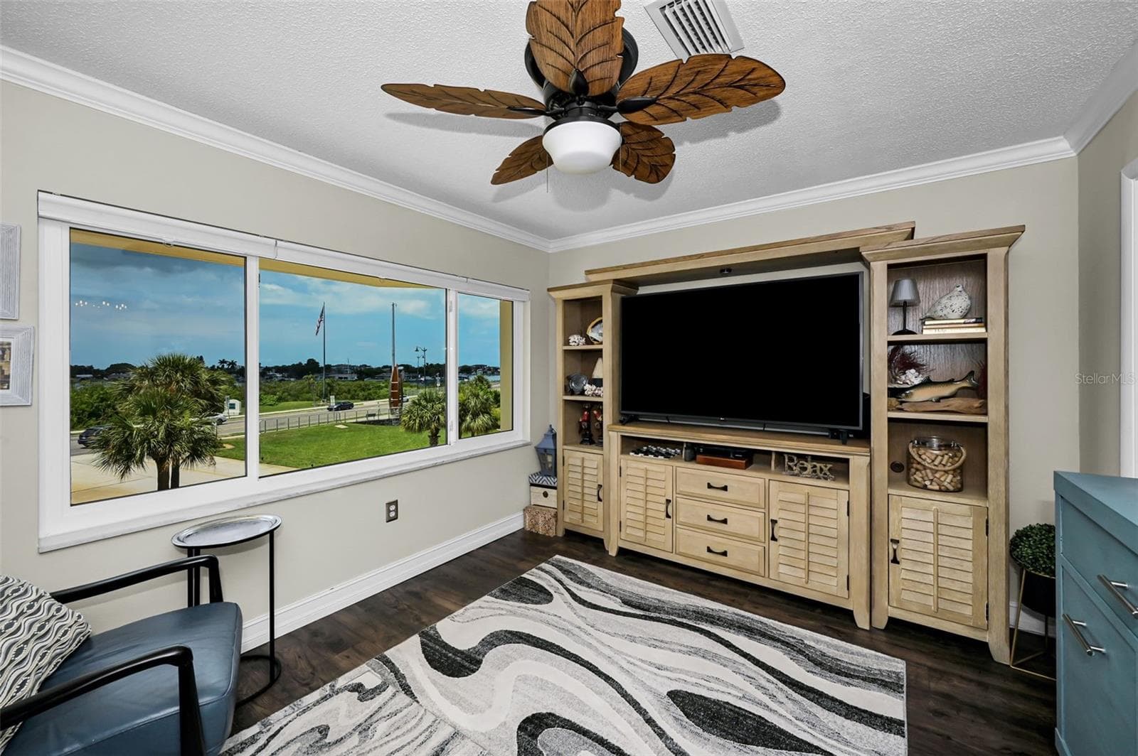 Flex space - 100 BLUFF VIEW DR #211C, BELLEAIR BLUFFS